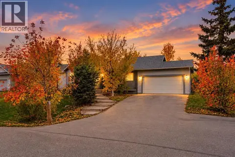 16 Nesbitt Avenue