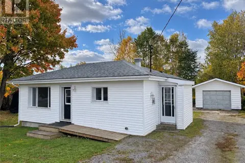 1581 Lakeshore Drive