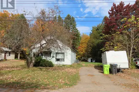 30 Melville RD