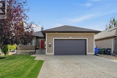 125 Ainsworth Crescent