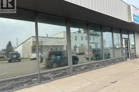 105 Churchill STREET