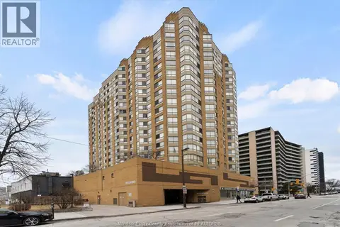 75 RIVERSIDE DRIVE East Unit# 1504