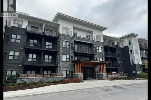 110 FERGUS Avenue Unit# 412