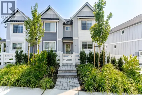 U6 3907 Cedar Hill Rd