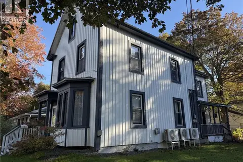15 Veazey Street
