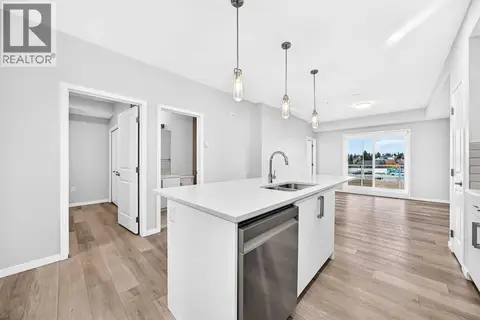 325, 360 Harvest Hills Way NE