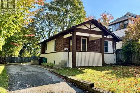 87 ALLEN Street W