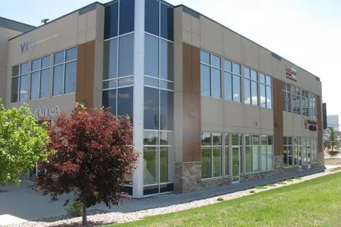 106, 2951 Ellwood Dr SW