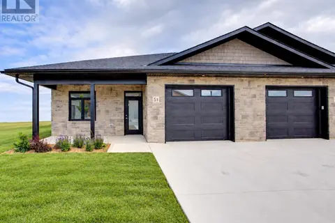 51 CAVALIER CRESCENT