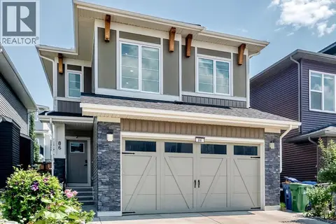 86 Carringvue Manor NW