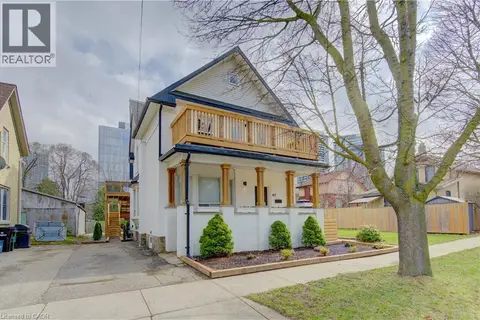 67 LOUISA Street