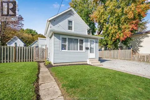 32 Foster STREET