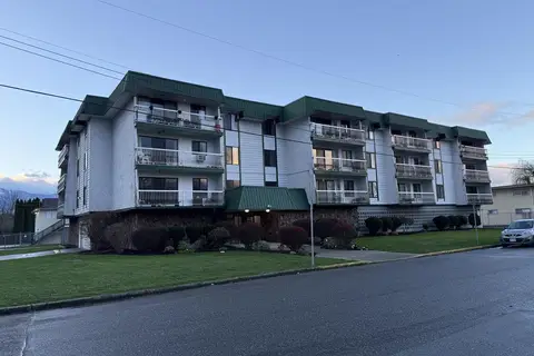103 46374 MARGARET AVENUE, Chilliwack Proper East