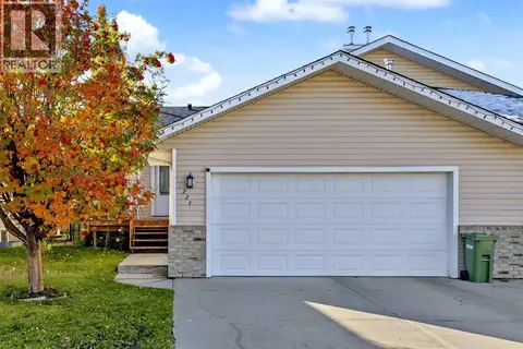 224 Hillvale Crescent
