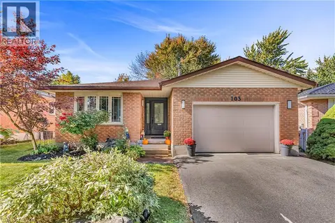 103 WESTVIEW Crescent
