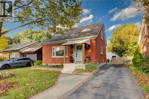 36 CRESTWOOD Avenue