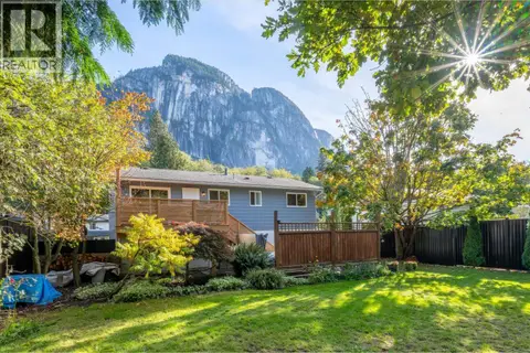 37963 MAGNOLIA CRESCENT
