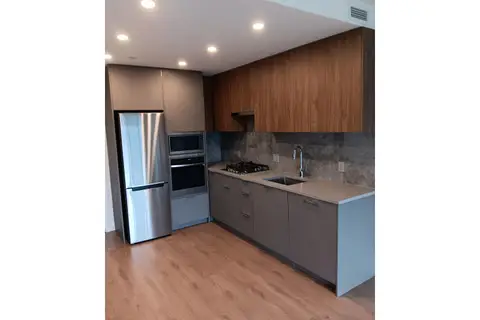 1806 13359 OLD YALE ROAD
