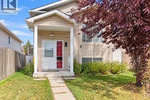 76 Martinbrook Link NE