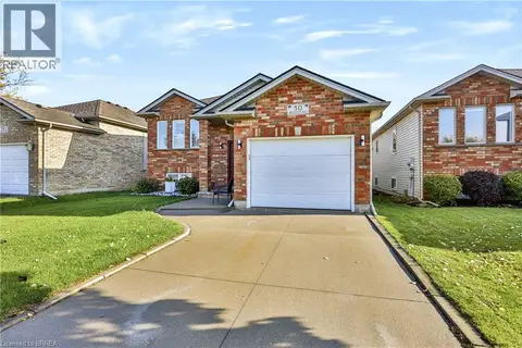 50 BREWSTER Way
