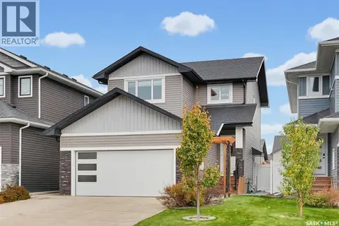 574 McFaull CRESCENT