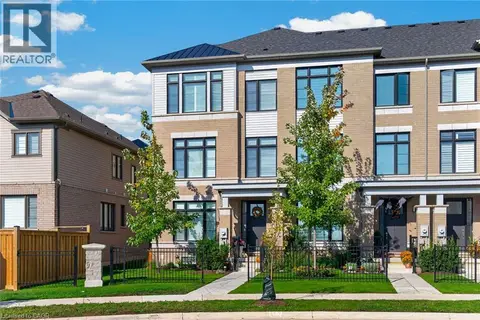 26 FREEDOM Crescent