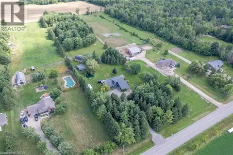 6471 15 Sideroad