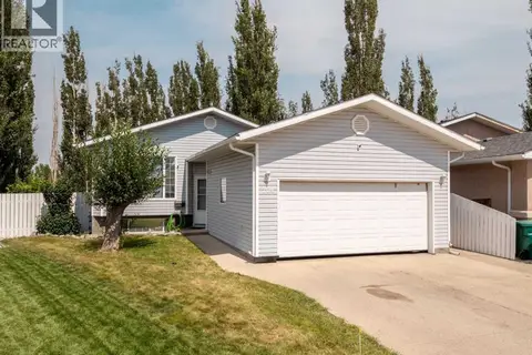 204 Mt Rundle Road W