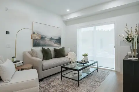 202 46185 THOMAS ROAD, Vedder Crossing