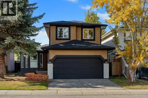 225 Riverwood Close SE