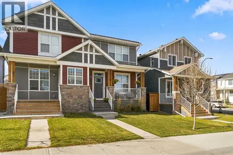 71 Howse Rise NE