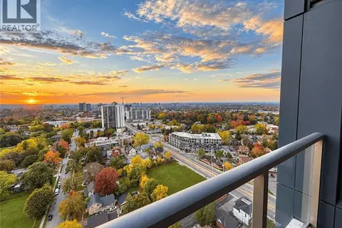 15 WELLINGTON Street S Unit# 2510