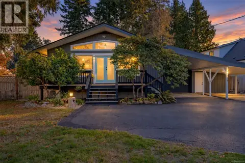 778 Shorewood Dr