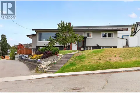 1515 ROBINSON Crescent