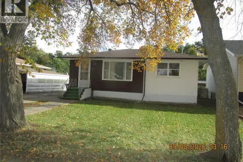 215 DOMINION ROAD