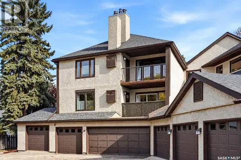 304 1002 Gryphons WALK