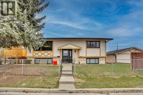 436 Huntley Way NE