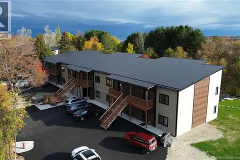 1200 Golden Park Cres Unit# 6