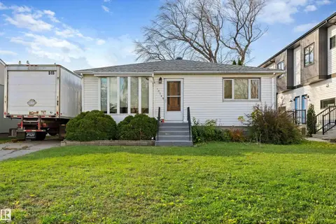 10746 151 ST NW