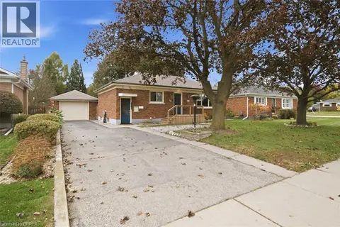 83 FAIRVIEW Drive