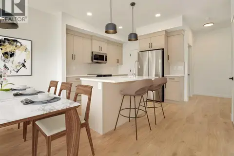 138 Miners Road W