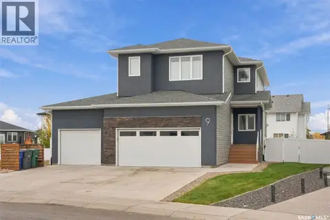 9 Hudson DRIVE