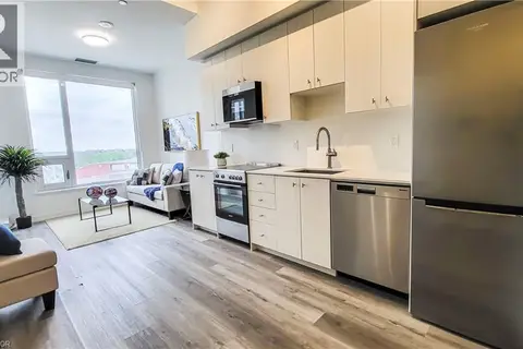 15 WELLINGTON Street S Unit# 304