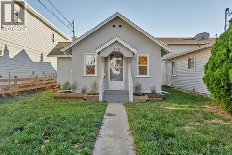 468 Wade Avenue W