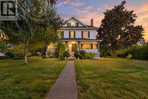 330 Northwest Boulevard