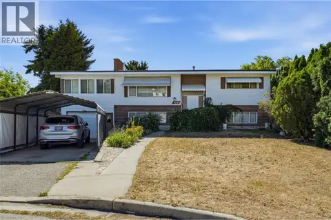 766 Coopland Crescent