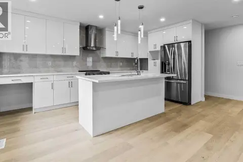 48 Doverglen Crescent SE