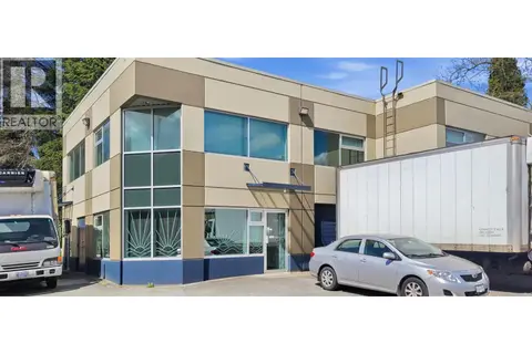 1503 EAST KENT AVENUE NORTH