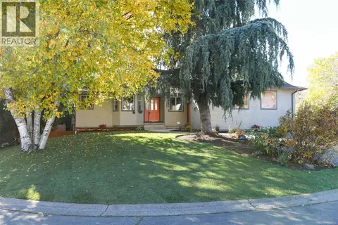349 Durrand Pl