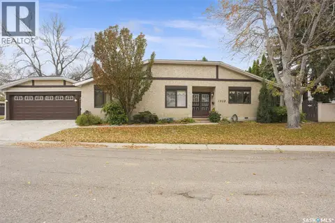 1302 Gryphons WALK